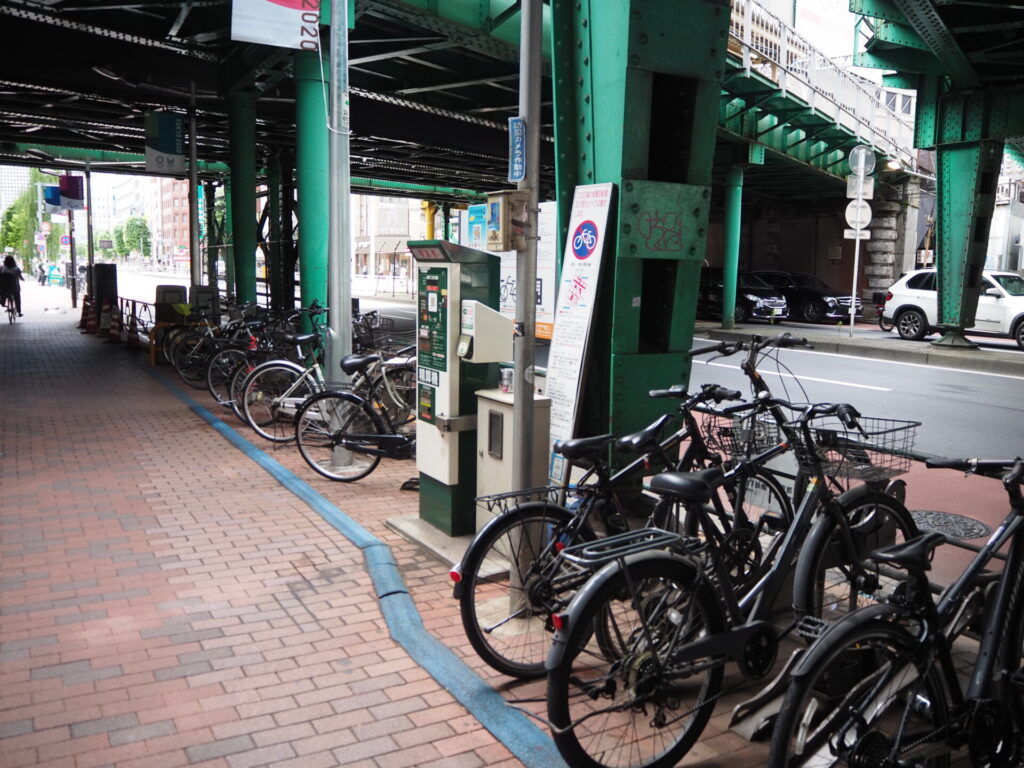 港区新橋駅第1暫定自転車駐車場 東京都港区